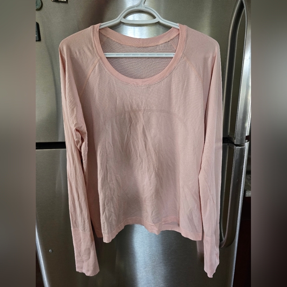 Lululemon Swiftly Tech Long Sleeve Size 14 - Picture 1 of 4